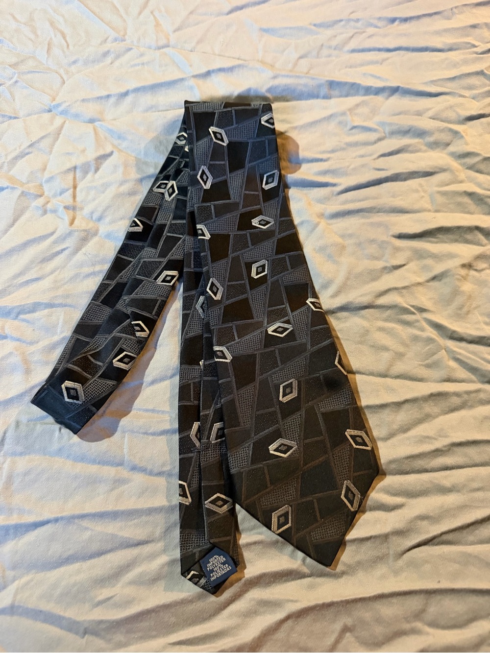 Men's Black Geometric Diamond-Print Necktie